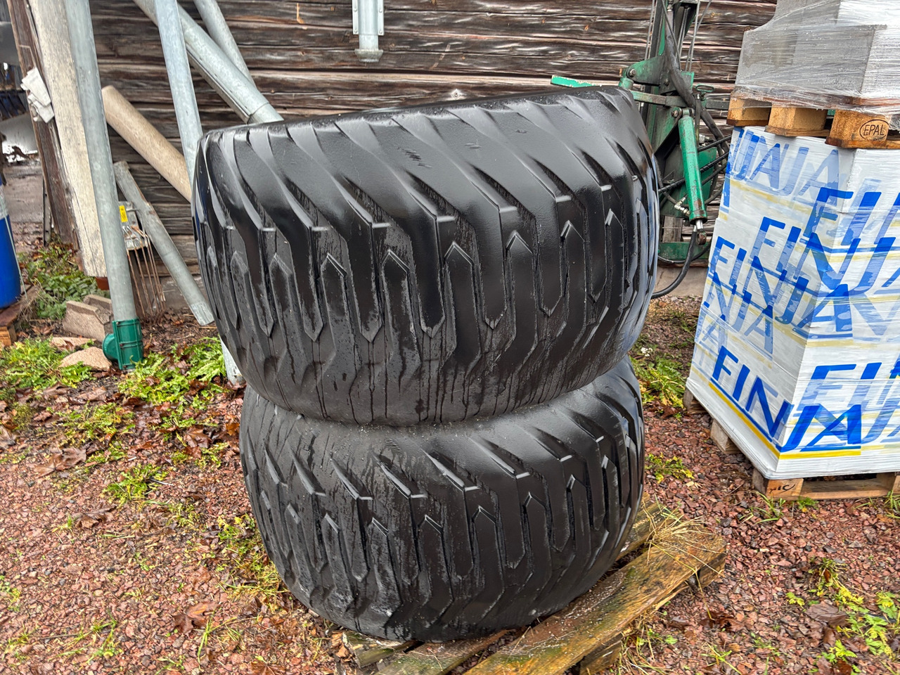 Trelleborg Twin 404 - Neumático para Maquinaria agrícola: foto 1 Trelleborg Twin 404 - Neumático para Maquinaria agrícola: foto 1