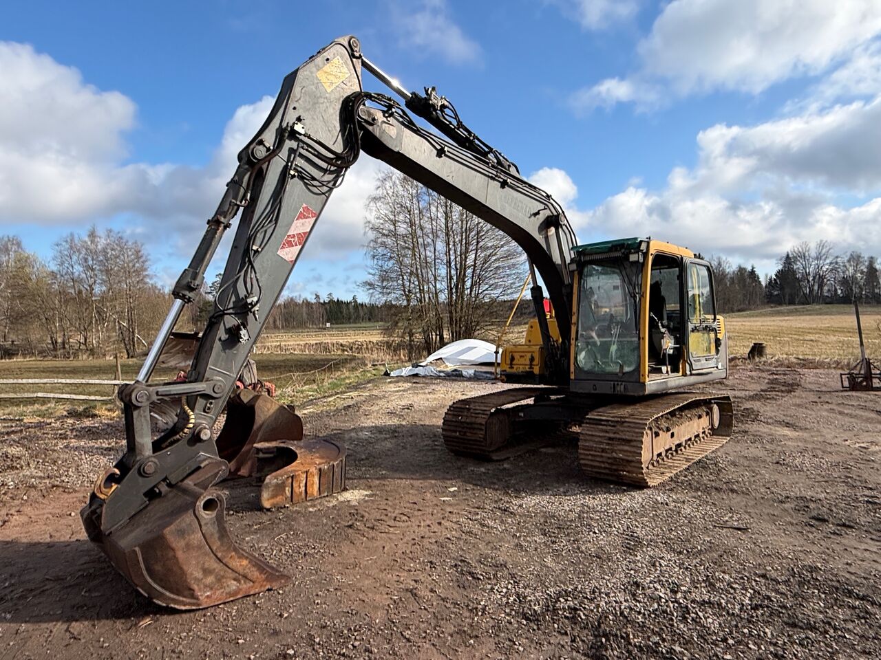 Volvo EC140B LC - Excavadora: foto 1 Volvo EC140B LC - Excavadora: foto 1