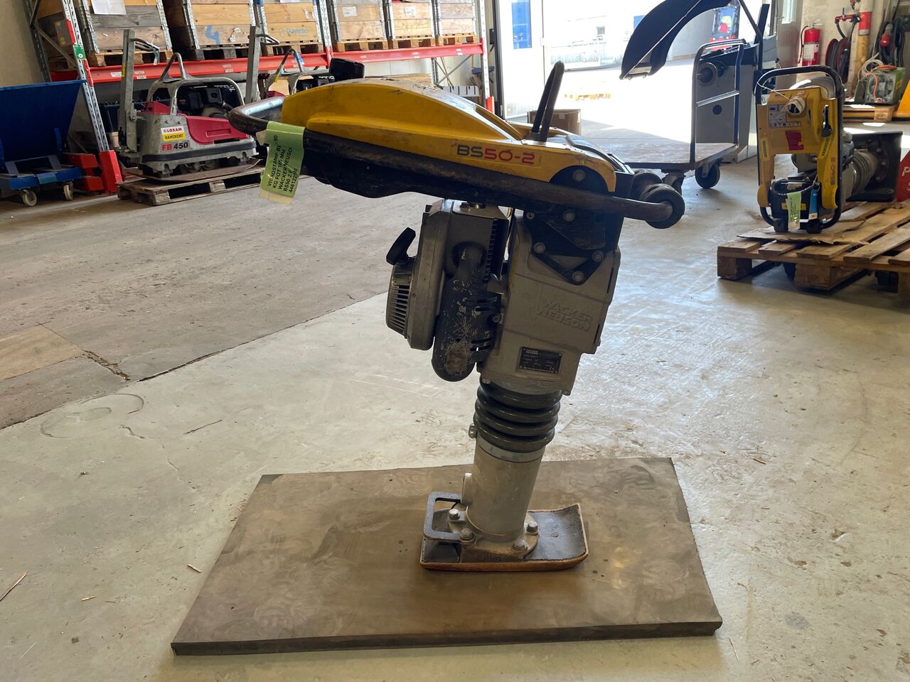 Wacker Neuson BS50-2 6" - Plancha reversible: foto 1 Wacker Neuson BS50-2 6" - Plancha reversible: foto 1