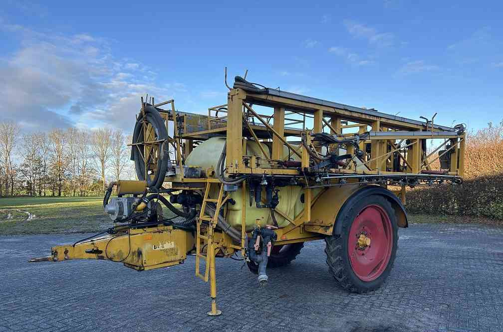 Dubex mentor 9804 - Pulverizador arrastrado: foto 1 Dubex mentor 9804 - Pulverizador arrastrado: foto 1