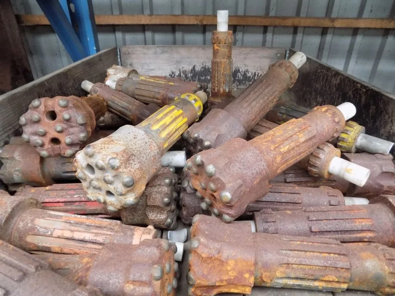 Atlas-Copco boorkroon drilling bitt - Perforadora: foto 1 Atlas-Copco boorkroon drilling bitt - Perforadora: foto 1