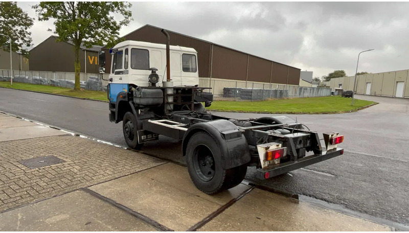 Cabeza tractora DAF 2500 Daf 2500 TI chassis: foto 6