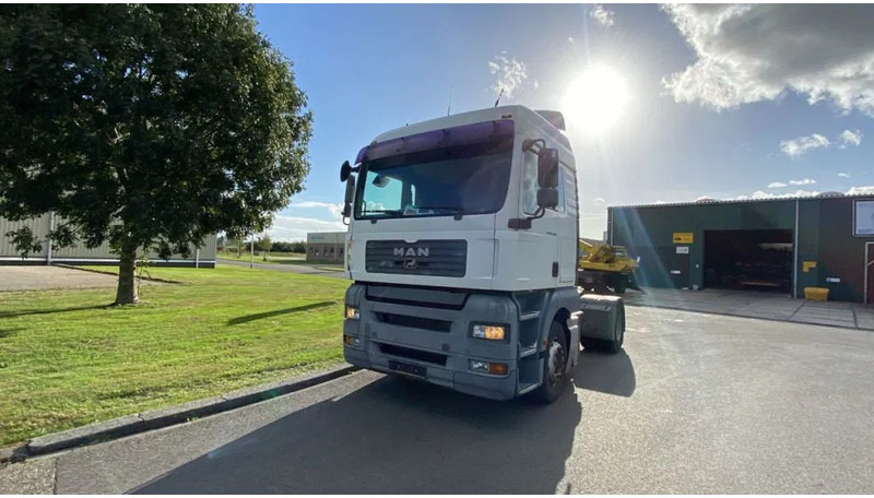 MAN TGA 18.440 4X2 BLS - Cabeza tractora: foto 1 MAN TGA 18.440 4X2 BLS - Cabeza tractora: foto 1