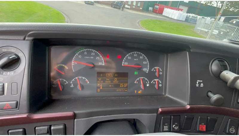 Leasing financiero de Volvo FH 16 FH16 - 540 6x2 leasing Volvo FH 16 FH16 - 540 6x2: foto 8 Leasing financiero de Volvo FH 16 FH16 - 540 6x2 leasing Volvo FH 16 FH16 - 540 6x2: foto 8