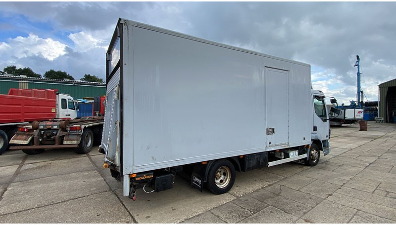 Camión caja cerrada DAF LF 180 DAF LF 170/180 AE45BF: foto 19 Camión caja cerrada DAF LF 180 DAF LF 170/180 AE45BF: foto 19