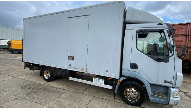 Camión caja cerrada DAF LF 180 DAF LF 170/180 AE45BF: foto 18 Camión caja cerrada DAF LF 180 DAF LF 170/180 AE45BF: foto 18