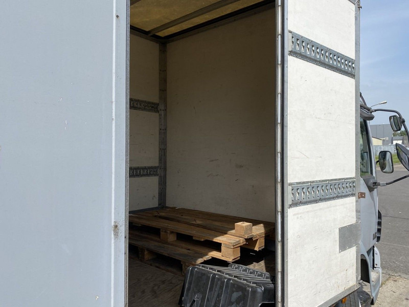 Camión caja cerrada DAF LF 180 DAF LF 170/180 AE45BF: foto 9 Camión caja cerrada DAF LF 180 DAF LF 170/180 AE45BF: foto 9