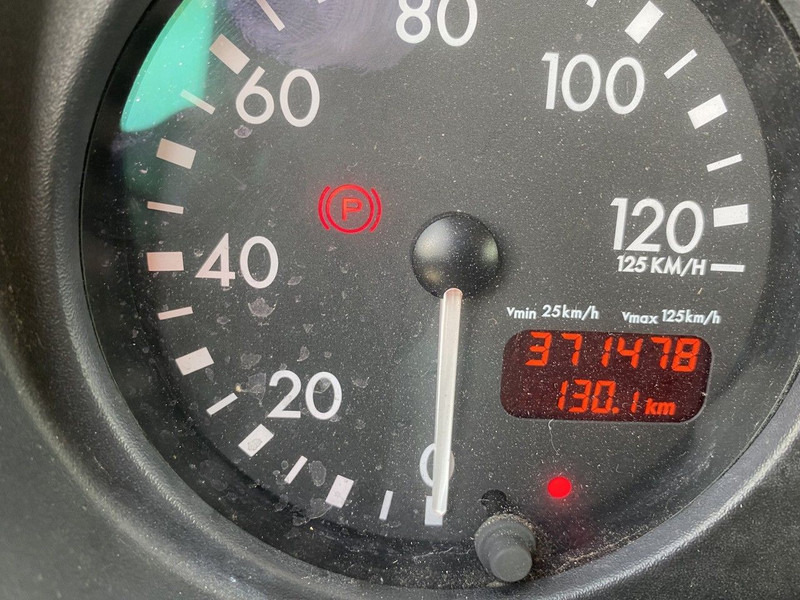 Camión caja cerrada DAF LF 180 DAF LF 170/180 AE45BF: foto 14 Camión caja cerrada DAF LF 180 DAF LF 170/180 AE45BF: foto 14