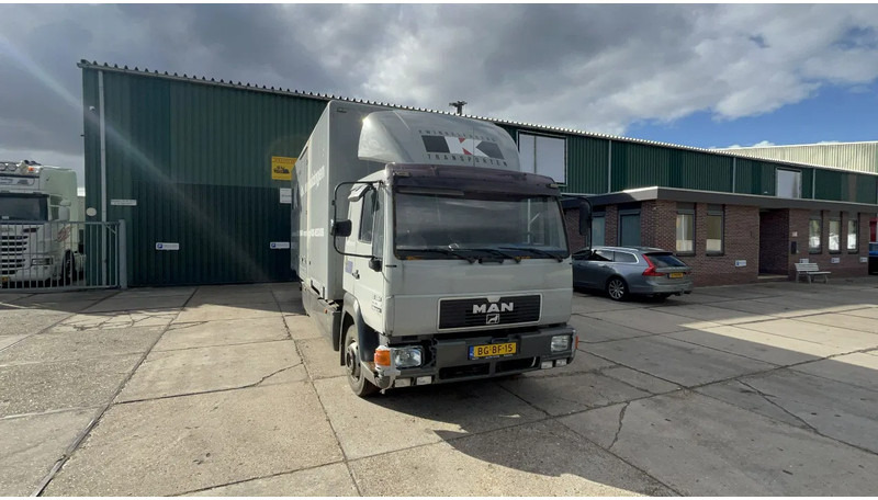 MAN 12.224 MAN 12.224 Afzet bak - Camión caja cerrada: foto 4 MAN 12.224 MAN 12.224 Afzet bak - Camión caja cerrada: foto 4