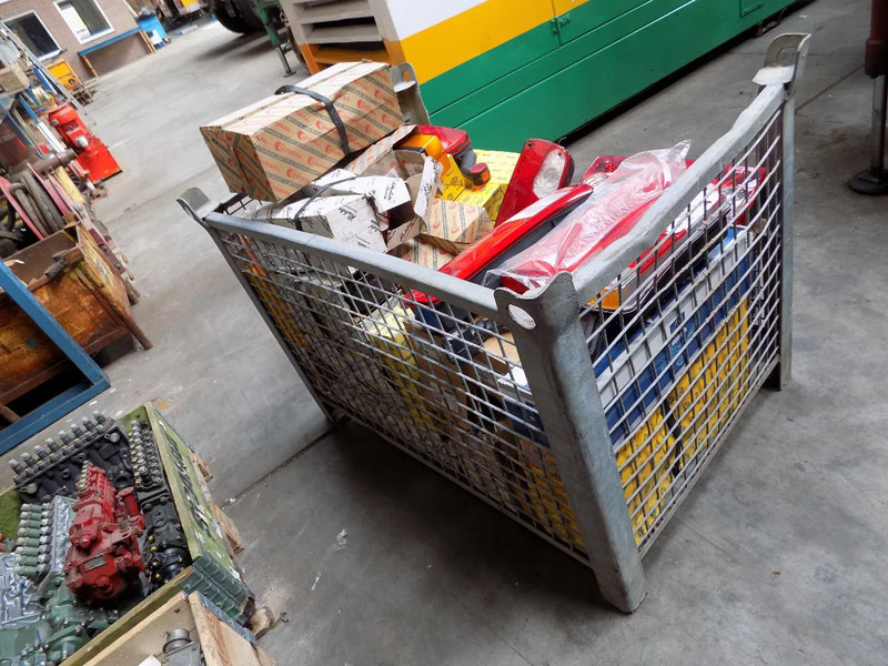 Verlichting voor truck en trailer HELLA VERLICHTING truck en trailer - Luz trasera: foto 3 Verlichting voor truck en trailer HELLA VERLICHTING truck en trailer - Luz trasera: foto 3