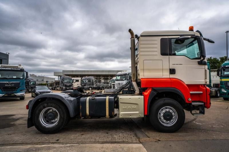 MAN TGS 18.460 BLS 4X4 +KIPHYDR / (met Cardan) - Cabeza tractora: foto 3 MAN TGS 18.460 BLS 4X4 +KIPHYDR / (met Cardan) - Cabeza tractora: foto 3