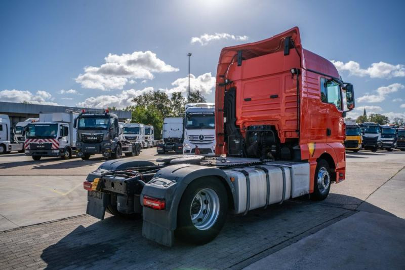 MAN TGX 18.470 XLX BLS+KIPHYDR. - Cabeza tractora: foto 4 MAN TGX 18.470 XLX BLS+KIPHYDR. - Cabeza tractora: foto 4