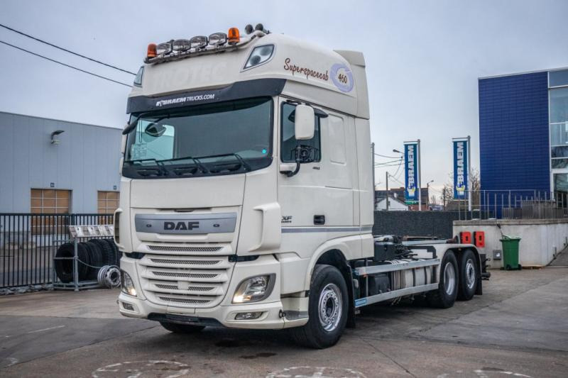 DAF XF 105.460 - AJK + intarder - Multibasculante camión: foto 1 DAF XF 105.460 - AJK + intarder - Multibasculante camión: foto 1