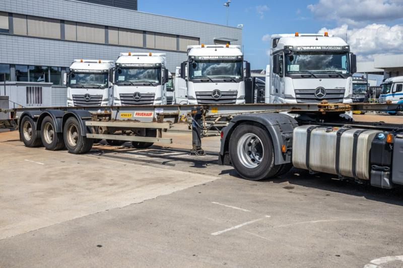 Fruehauf CONTAINERCHASSIS 40' - Portacontenedore/ Intercambiable semirremolque: foto 3 Fruehauf CONTAINERCHASSIS 40' - Portacontenedore/ Intercambiable semirremolque: foto 3