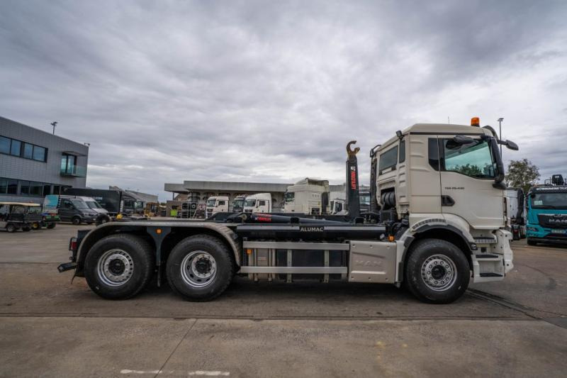 MAN TGS 26.430 6x2-4 BL - Multibasculante camión: foto 3 MAN TGS 26.430 6x2-4 BL - Multibasculante camión: foto 3