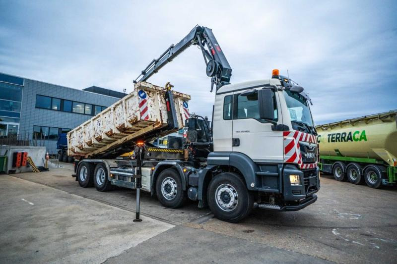 MAN TGS 32.420 BL + HIAB X-HIDUO 188/3x - Multibasculante camión, Camión grúa: foto 2 MAN TGS 32.420 BL + HIAB X-HIDUO 188/3x - Multibasculante camión, Camión grúa: foto 2