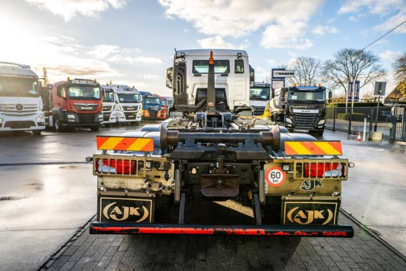 MAN TGS 33.470 BL - 64 456 KM - Multibasculante camión: foto 5 MAN TGS 33.470 BL - 64 456 KM - Multibasculante camión: foto 5