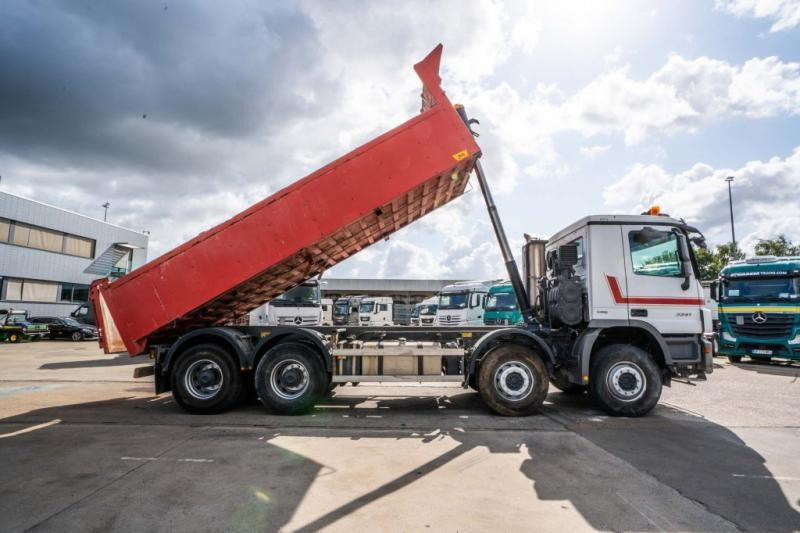 Mercedes ACTROS 3241 K -MP3-E5 - Volquete camión: foto 3 Mercedes ACTROS 3241 K -MP3-E5 - Volquete camión: foto 3