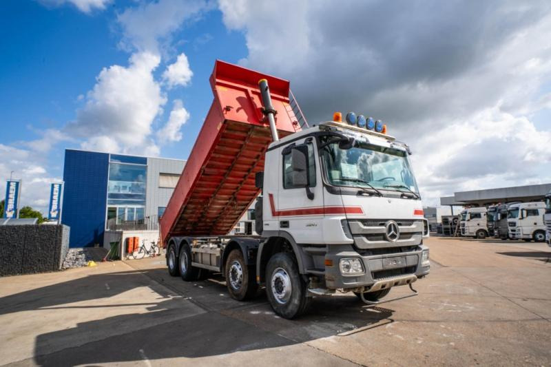 Mercedes ACTROS 3241 K -MP3-E5 - Volquete camión: foto 2 Mercedes ACTROS 3241 K -MP3-E5 - Volquete camión: foto 2