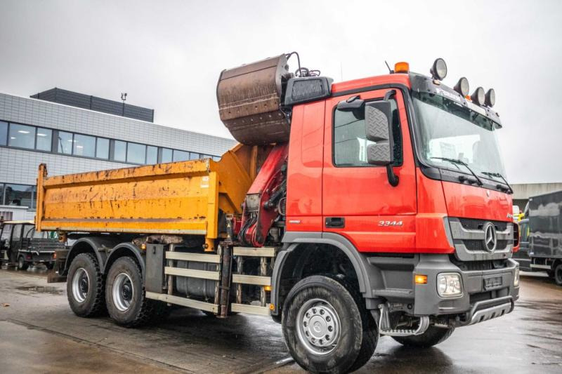 Mercedes ACTROS 3344 AK - HMF1643 Z2 - Volquete camión, Camión grúa: foto 3 Mercedes ACTROS 3344 AK - HMF1643 Z2 - Volquete camión, Camión grúa: foto 3