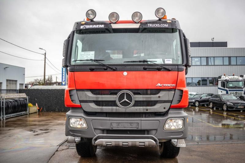 Mercedes ACTROS 3344 AK - HMF1643 Z2 - Volquete camión, Camión grúa: foto 2 Mercedes ACTROS 3344 AK - HMF1643 Z2 - Volquete camión, Camión grúa: foto 2
