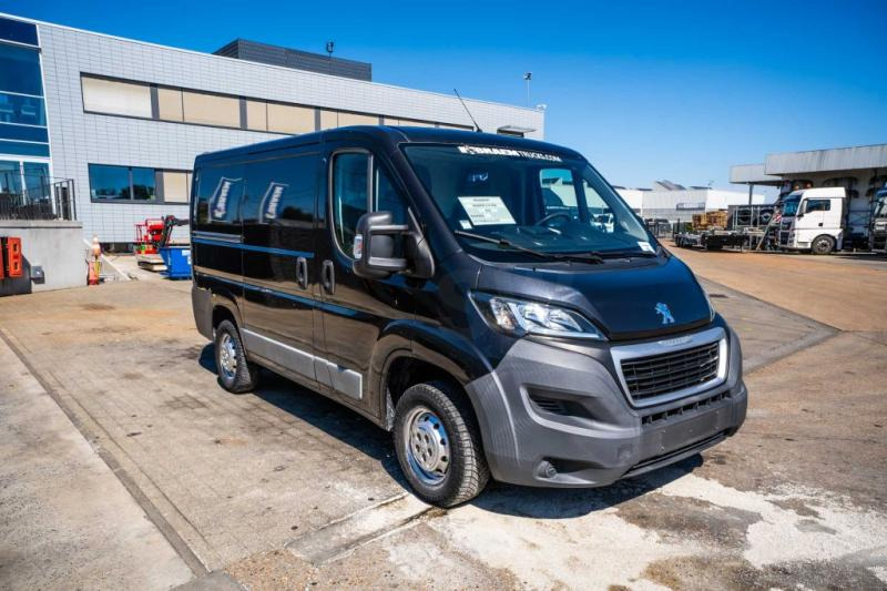 Peugeot BOXER 2.0 HDI - Furgoneta pequeña: foto 2 Peugeot BOXER 2.0 HDI - Furgoneta pequeña: foto 2