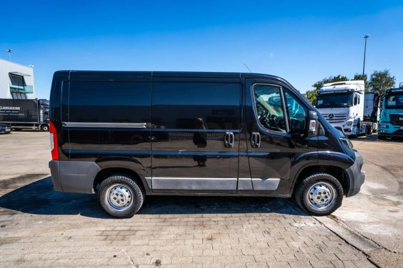 Peugeot BOXER 2.0 HDI - Furgoneta pequeña: foto 3 Peugeot BOXER 2.0 HDI - Furgoneta pequeña: foto 3