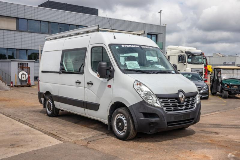 Renault MASTER 125 DCI + 7 personen - Furgón: foto 2 Renault MASTER 125 DCI + 7 personen - Furgón: foto 2
