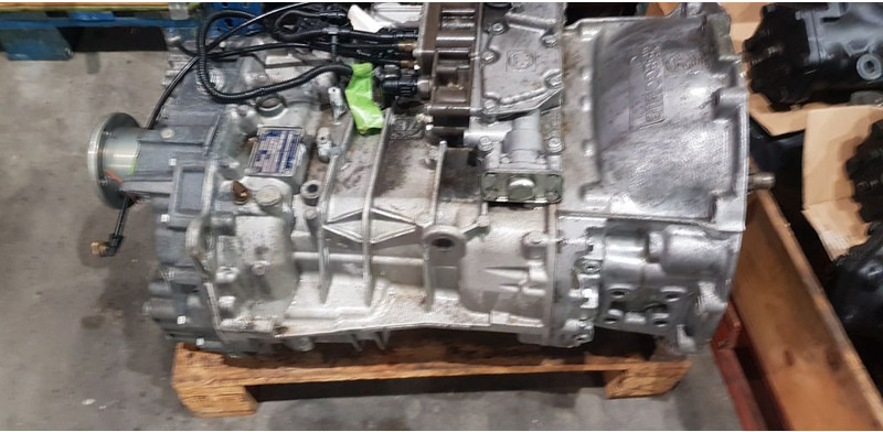 Iveco ZF 9S1110TO, 1324003066 - Caja de cambios: foto 1 Iveco ZF 9S1110TO, 1324003066 - Caja de cambios: foto 1