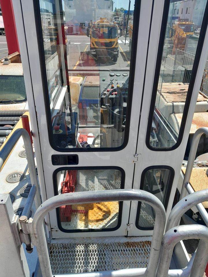 2PU1500 highloader - Cargadora de contenedores/ Palets: foto 3 2PU1500 highloader - Cargadora de contenedores/ Palets: foto 3