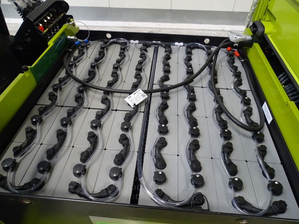 Clark GEX50 - Carretilla elevadora eléctrica: foto 2 Clark GEX50 - Carretilla elevadora eléctrica: foto 2