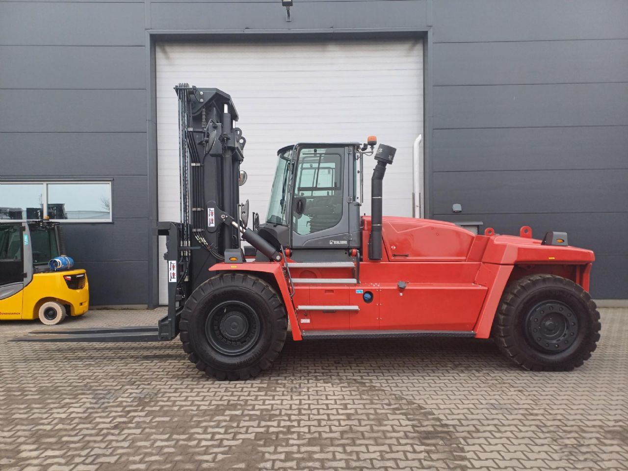 Kalmar DCG250-12LB - Carretilla elevadora diésel: foto 3 Kalmar DCG250-12LB - Carretilla elevadora diésel: foto 3