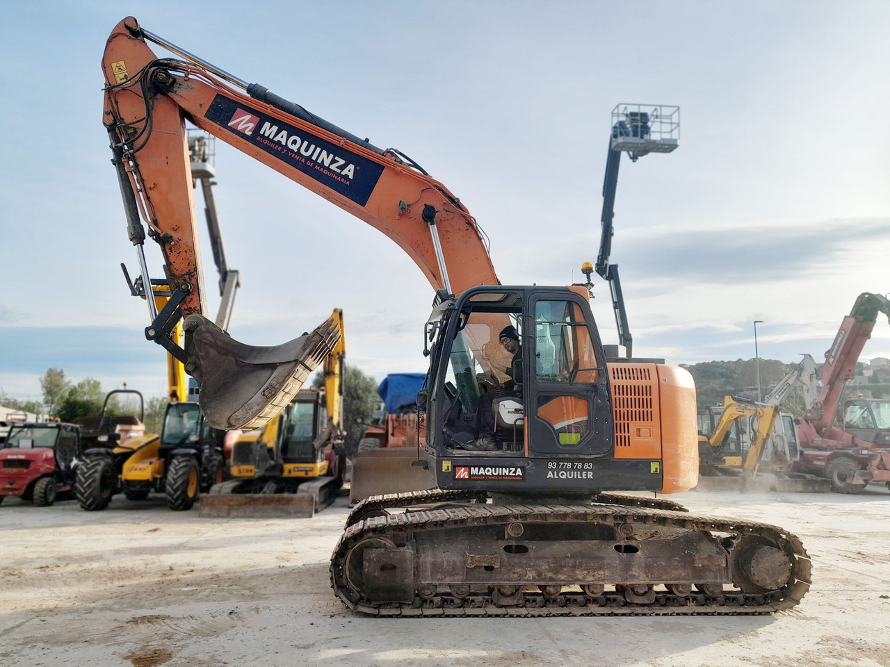 DOOSAN DX235LCR - Excavadora de cadenas: foto 1 DOOSAN DX235LCR - Excavadora de cadenas: foto 1