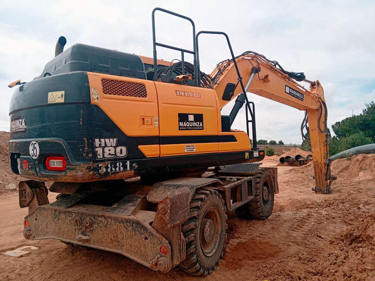 HYUNDAI HW180 - Excavadora de ruedas: foto 4 HYUNDAI HW180 - Excavadora de ruedas: foto 4