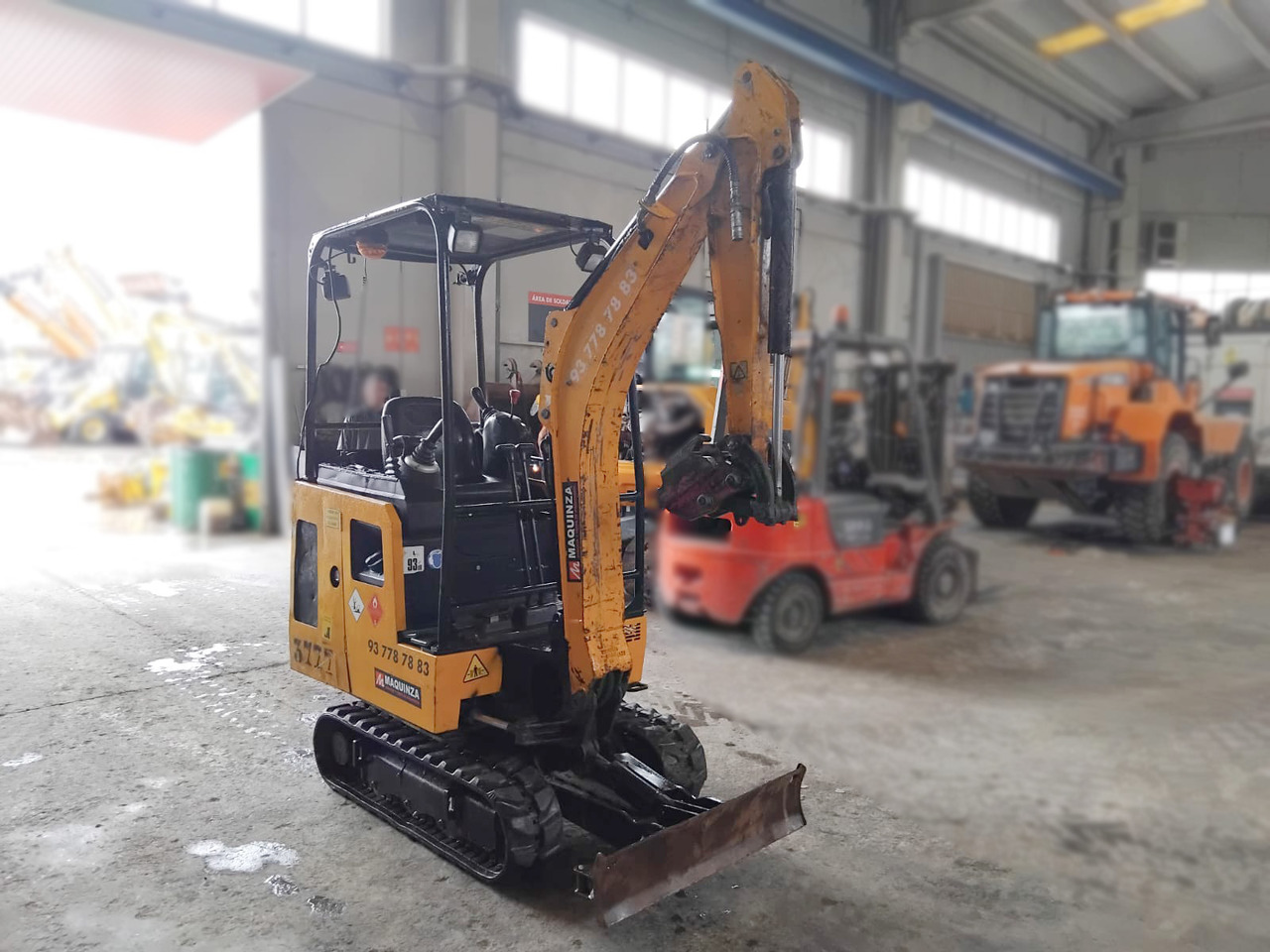 JCB 15C - Miniexcavadora: foto 4 JCB 15C - Miniexcavadora: foto 4