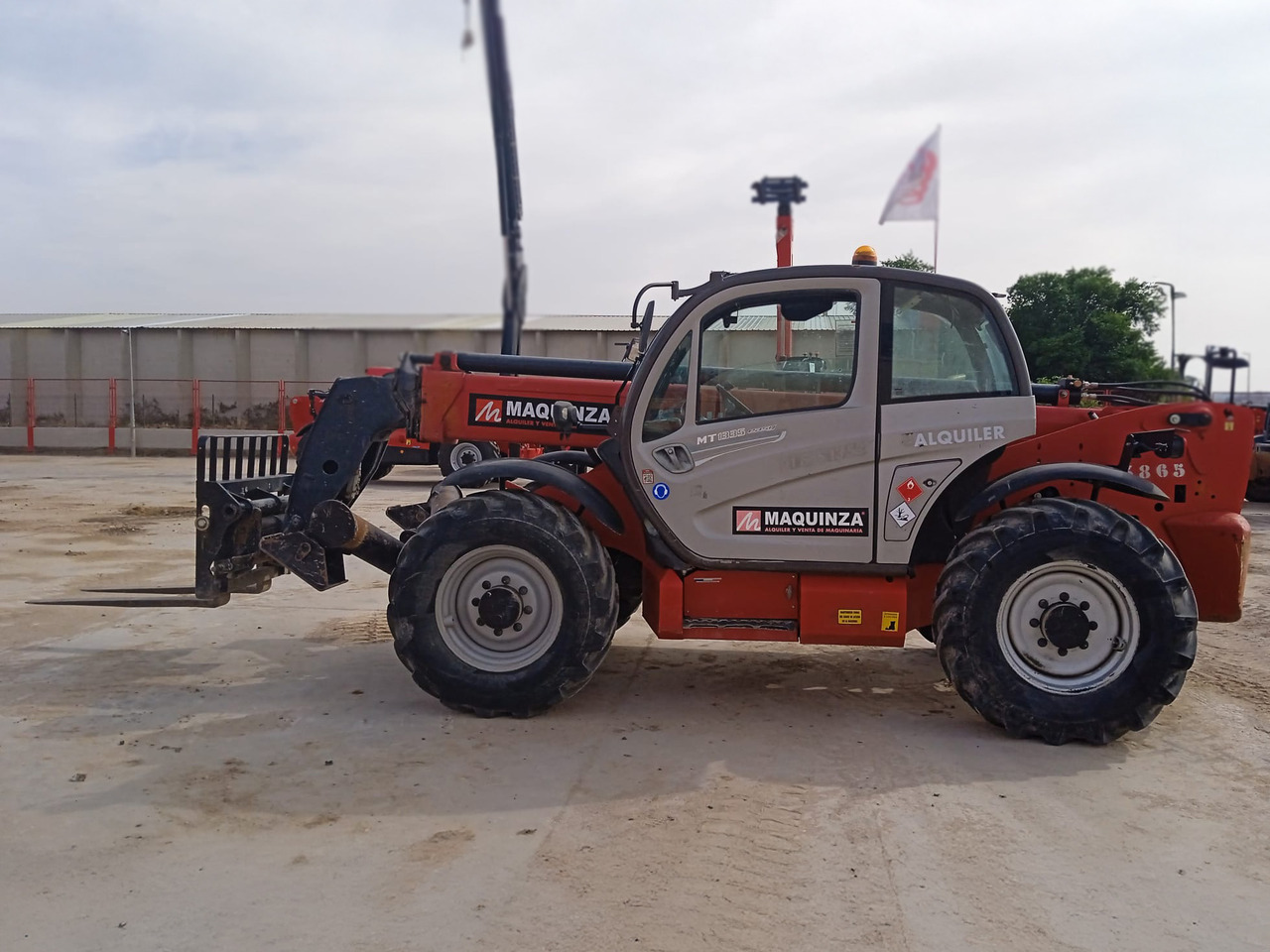 MANITOU MT1335 EASY - Manipulador telescópico: foto 1 MANITOU MT1335 EASY - Manipulador telescópico: foto 1