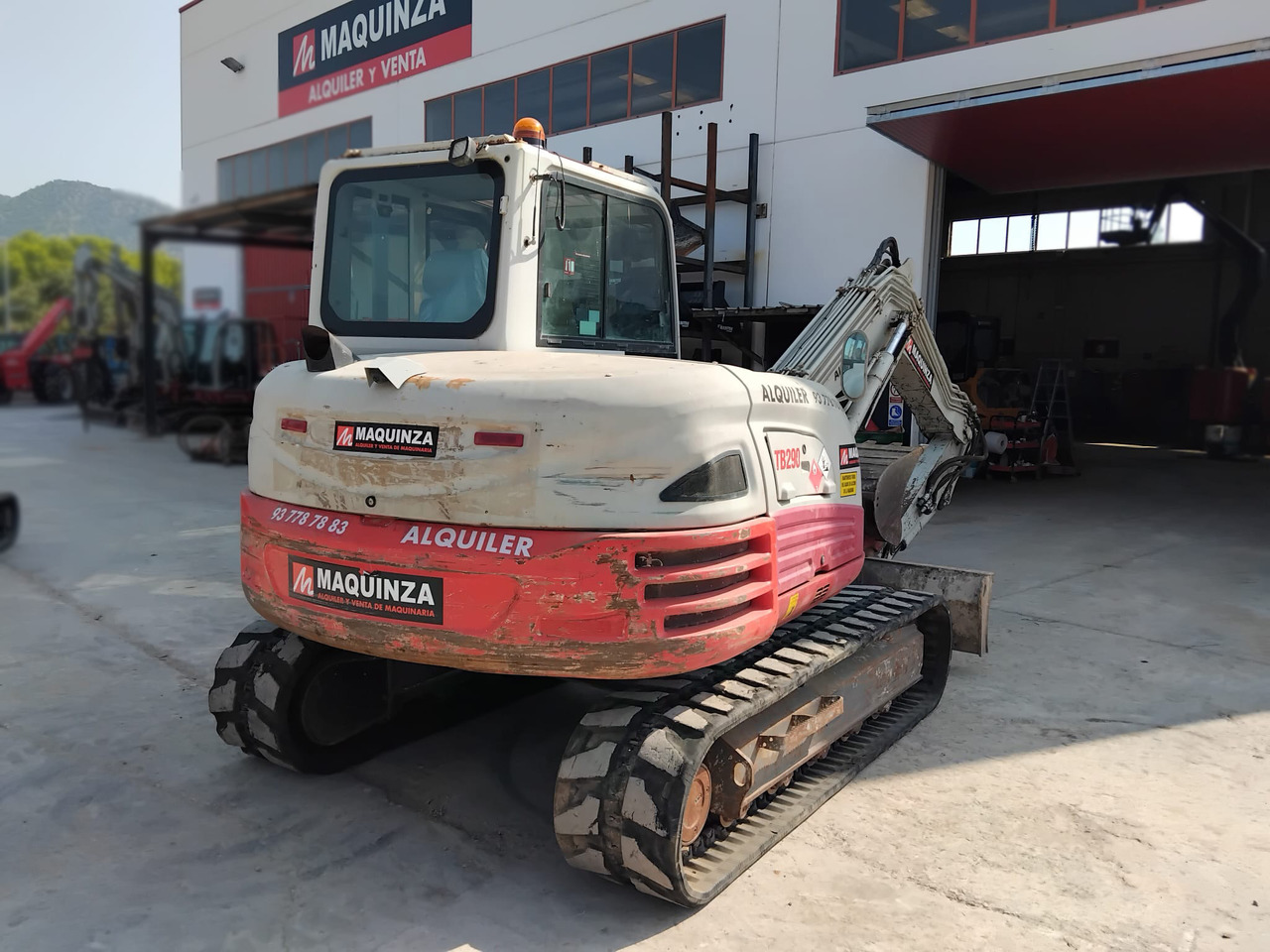 TAKEUCHI TB290 - Miniexcavadora: foto 2 TAKEUCHI TB290 - Miniexcavadora: foto 2
