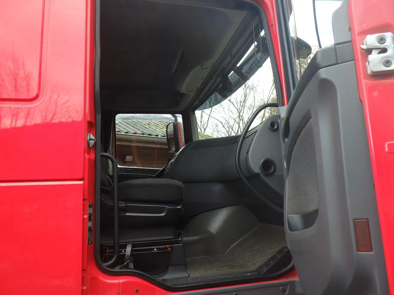 DAF XF 106.440 Super Space Cab/ Smart Tacho 2 / 8 Tons Vooras / Kiphydrauliek - Cabeza tractora: foto 5 DAF XF 106.440 Super Space Cab/ Smart Tacho 2 / 8 Tons Vooras / Kiphydrauliek - Cabeza tractora: foto 5