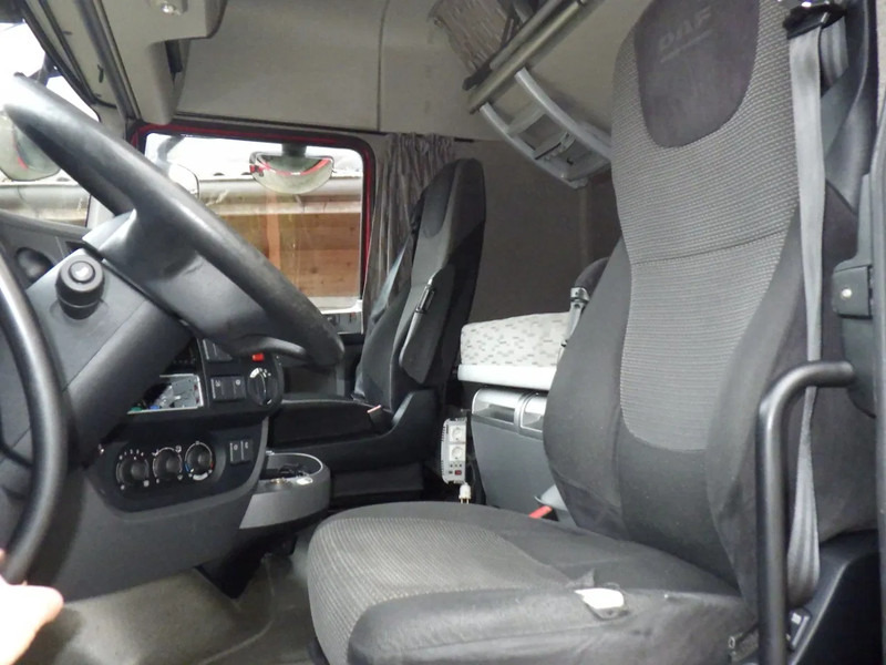 DAF XF 440 NEW TACHO / Holland Truck / 8 Tons vooras / Standairco / Standkachel - Cabeza tractora: foto 5 DAF XF 440 NEW TACHO / Holland Truck / 8 Tons vooras / Standairco / Standkachel - Cabeza tractora: foto 5