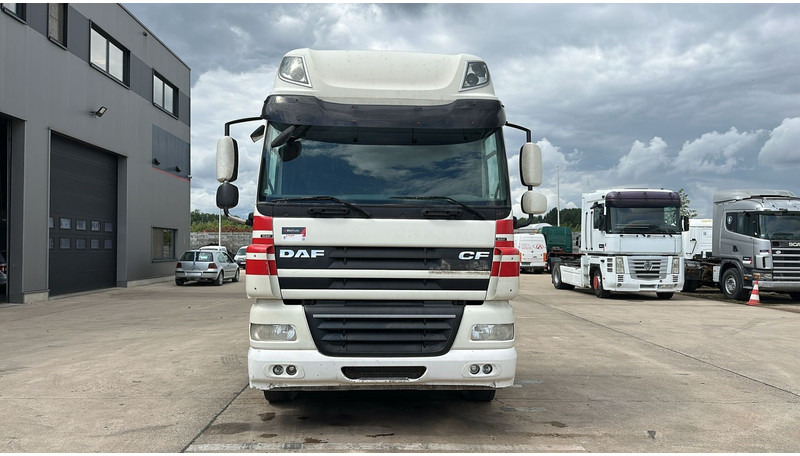 DAF 85 CF 460 (BOITE MANUELLE / MANUAL GEARBOX / GOOD CONDITION / BONNE ETAT) - Cabeza tractora: foto 3 DAF 85 CF 460 (BOITE MANUELLE / MANUAL GEARBOX / GOOD CONDITION / BONNE ETAT) - Cabeza tractora: foto 3