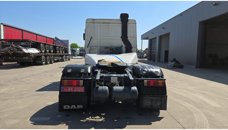 DAF 95 ATI 400 (EURO 2 / MANUAL PUMP / MANUAL GEARBOX / POMPE MANUELLE) - Cabeza tractora: foto 5 DAF 95 ATI 400 (EURO 2 / MANUAL PUMP / MANUAL GEARBOX / POMPE MANUELLE) - Cabeza tractora: foto 5