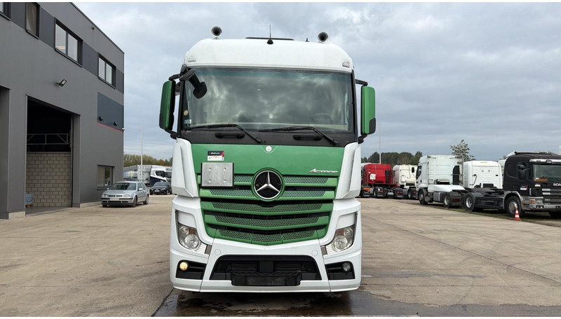 Mercedes-Benz Actros 1845 (GOOD CONDITION / PARFAIT ETAT / AIRCO / MP4) - Cabeza tractora: foto 4 Mercedes-Benz Actros 1845 (GOOD CONDITION / PARFAIT ETAT / AIRCO / MP4) - Cabeza tractora: foto 4