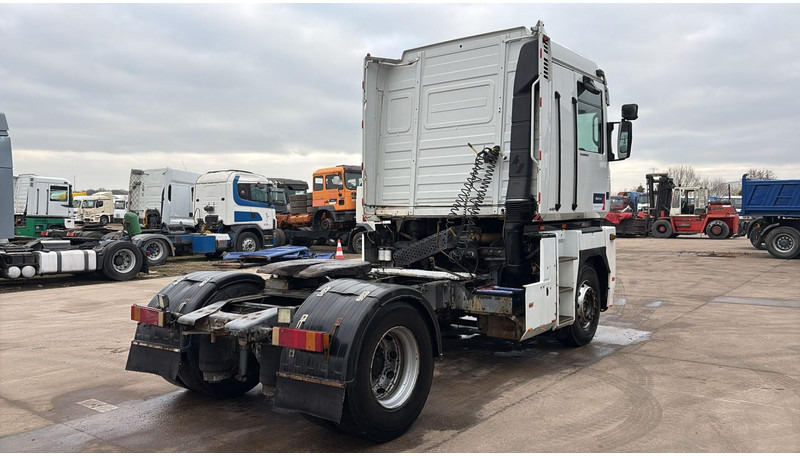 Renault AE 440 Magnum E-tech (BOITE MANUELLE / MANUAL GEARBOX) - Cabeza tractora: foto 4 Renault AE 440 Magnum E-tech (BOITE MANUELLE / MANUAL GEARBOX) - Cabeza tractora: foto 4