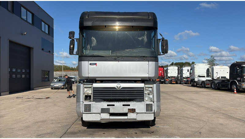 Renault Magnum 430 (POMPE MANUELLE / MANUAL PUMP / BOITE MANUELLE) - Cabeza tractora: foto 2 Renault Magnum 430 (POMPE MANUELLE / MANUAL PUMP / BOITE MANUELLE) - Cabeza tractora: foto 2