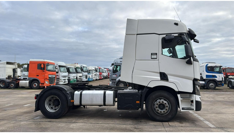 Renault T 460 (PTO / POMPE HYDRAULIQUE / CAMION BELGE / GOOD CONDITION / BELGIAN TRUCK) - Cabeza tractora: foto 3 Renault T 460 (PTO / POMPE HYDRAULIQUE / CAMION BELGE / GOOD CONDITION / BELGIAN TRUCK) - Cabeza tractora: foto 3