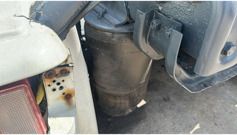 Leasing financiero de Scania 124-470 (MANUAL GEARBOX / BOITE MANUELLE / PDE) leasing Scania 124-470 (MANUAL GEARBOX / BOITE MANUELLE / PDE): foto 11