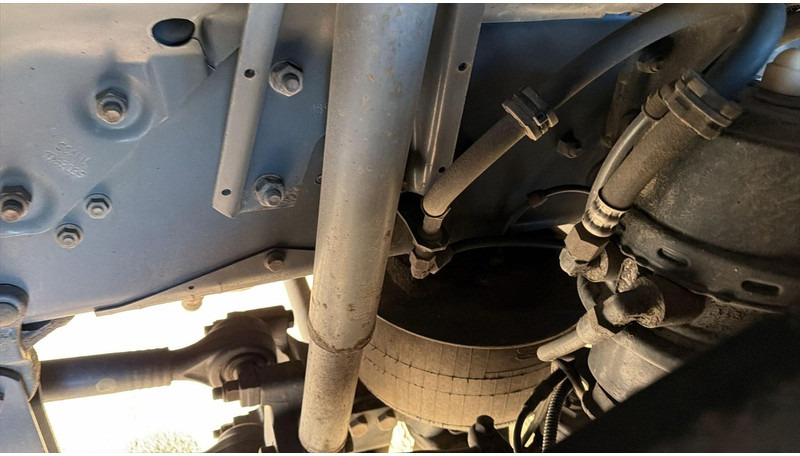 Cabeza tractora Scania r560 (EURO 5 / MANUAL GEARBOX / 6X2 / BELGIAN TRUCK / PERFECT CONDITION / FULL AIR / RETARDER): foto 10 Cabeza tractora Scania r560 (EURO 5 / MANUAL GEARBOX / 6X2 / BELGIAN TRUCK / PERFECT CONDITION / FULL AIR / RETARDER): foto 10