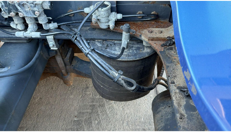 Cabeza tractora Scania r560 (EURO 5 / MANUAL GEARBOX / 6X2 / BELGIAN TRUCK / PERFECT CONDITION / FULL AIR / RETARDER): foto 12 Cabeza tractora Scania r560 (EURO 5 / MANUAL GEARBOX / 6X2 / BELGIAN TRUCK / PERFECT CONDITION / FULL AIR / RETARDER): foto 12