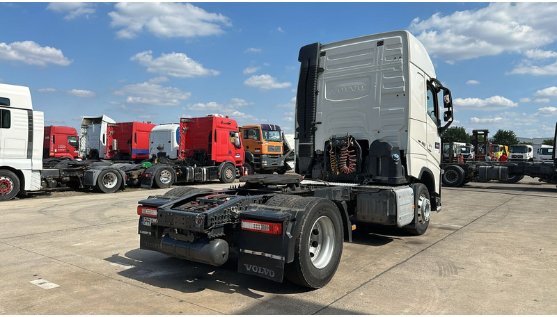 Volvo FH 460 (CLEAN CONDITION / CLEAN CHASSIS / EURO 6) - Cabeza tractora: foto 5 Volvo FH 460 (CLEAN CONDITION / CLEAN CHASSIS / EURO 6) - Cabeza tractora: foto 5