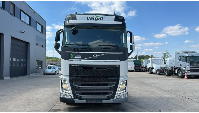 Volvo FH 460 (CLEAN CONDITION / CLEAN CHASSIS / EURO 6) - Cabeza tractora: foto 2 Volvo FH 460 (CLEAN CONDITION / CLEAN CHASSIS / EURO 6) - Cabeza tractora: foto 2